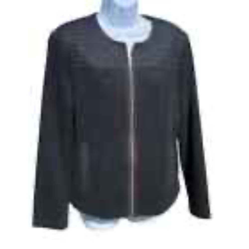 Eileen Fisher black round neck zip wool jacket with woven detail in size medium